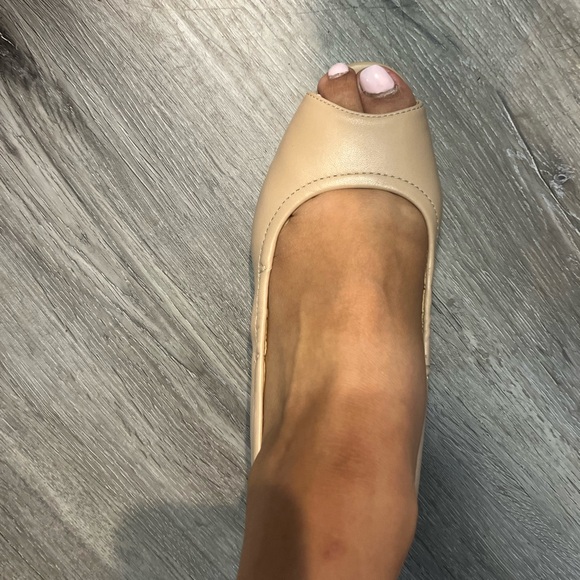 Naturalizer Cream Peep-Toe Wedges - Picture 2 of 9